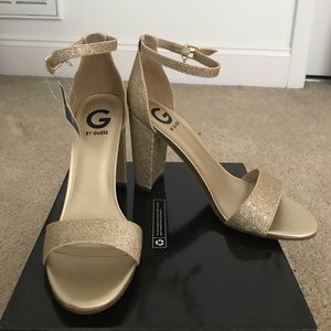 Gold glitter prom shoes